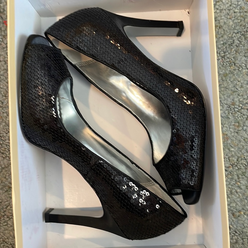 New Black sequins peep toe Martinez Valero heels - never worn size 7 1/2